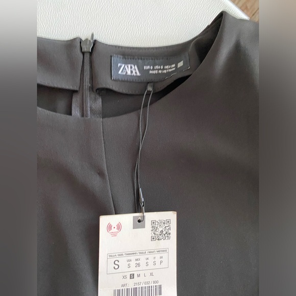 ZARA Shoulder Pad Crepe Midi Dress Black Fitted waist shoulder pads Size S NWT - Picture 15 of 16